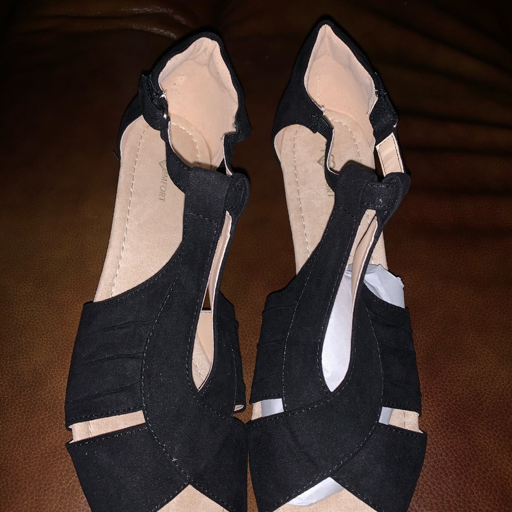 Black sandals